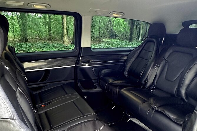 Private One-Way Transfer Lisbon City From/To Lisbon Airport - Service Details