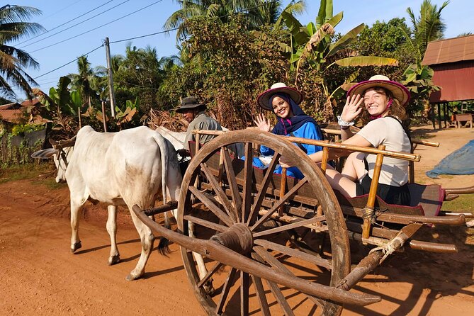 Private Oxcart Ride and Local Village Tour With Cooking Class