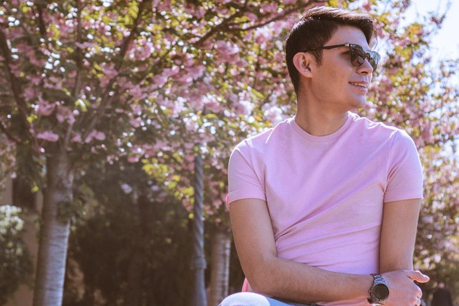 Private Photo Session With a Local Photographer in Budapest - Service Details