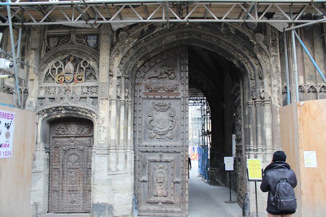 Private Round Trip Transfer From London to Canterbury Cathedral and Leeds Castle - Trip Details