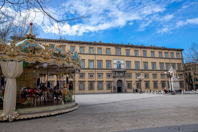 Private Self-Guided Walking Tour of the Medieval Town of Lucca - Key Features