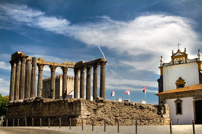 PRIVATE TOUR ÉVORA MONSARAZ and ESPORÃO WITH WINE TASTING (TASTING of 4 WINEs) - Tour Highlights