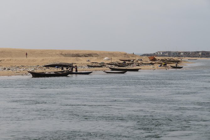 Private Tour of Benin 3 Days (Cotonou, Lake Ganvie, Ouidah)