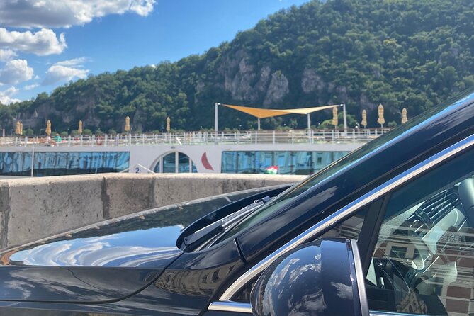 Private Transfer Between Budapest and Bodrogkersztúr - Drop-off Options