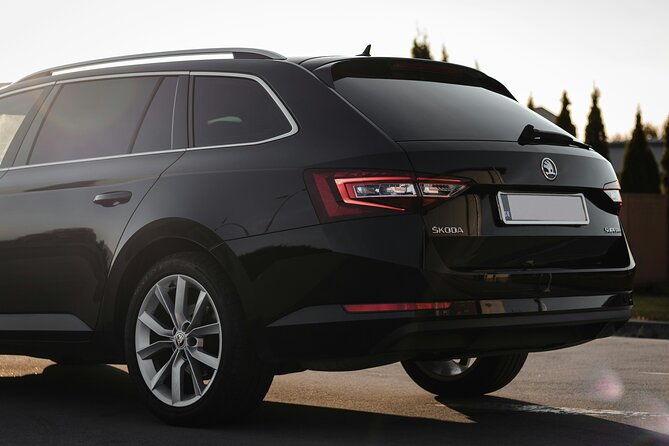 Private Transfer From Budapest to Vienna With 2h of Sightseeing