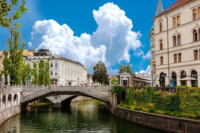 Private Transfer From Ljubljana Airport (Lju) to Ljubljana City