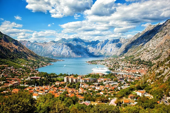 Private Transfer From Makarska City to Split Airport (Spu)