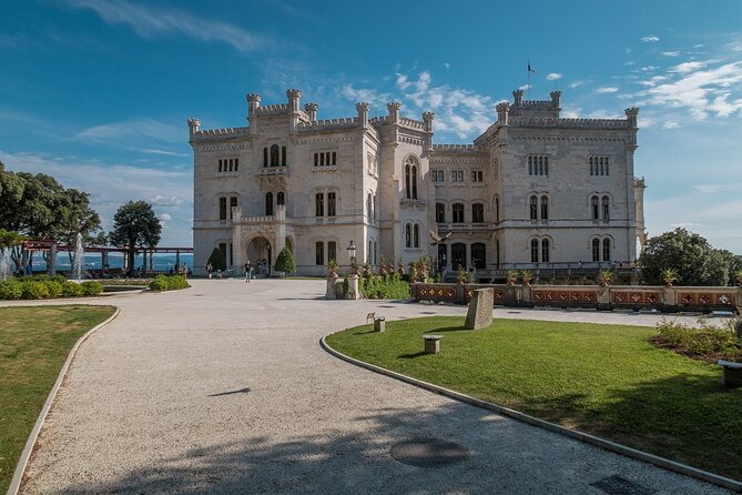 Private Transfer From Venice to Trieste With a 2 Hour Stop