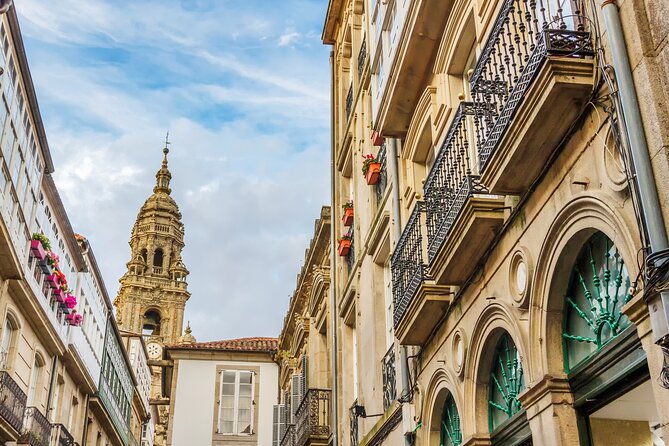 Private Walking Tour in Santiago With Beer or Wine - Meeting Point and End Point