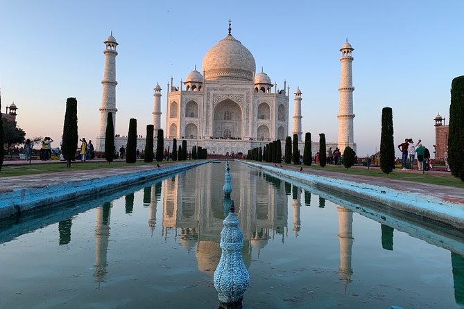 Private Walking Tour Including Tajmahal Roof Top View