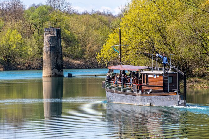 River Boat Tour in ŽItna LađA With Food and Drinks Tasting - Tour Location and Meeting Point