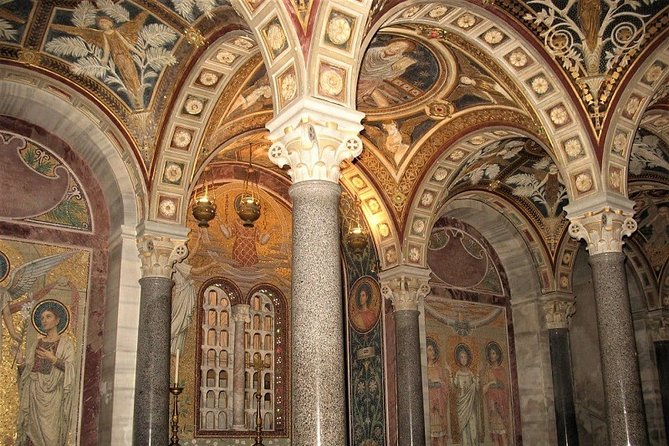 Rome: Trastevere Undergrounds Private Guided Tour With Transfers - Tour Highlights