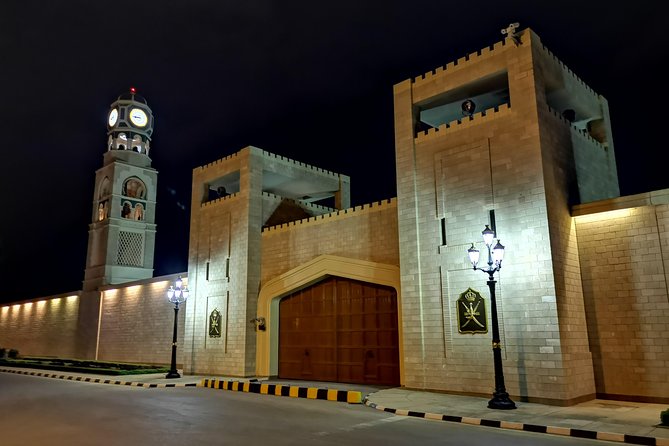 Salalah by Night Private Tour - Charming Evening in the Garden City - Evening Stroll Through Salalah