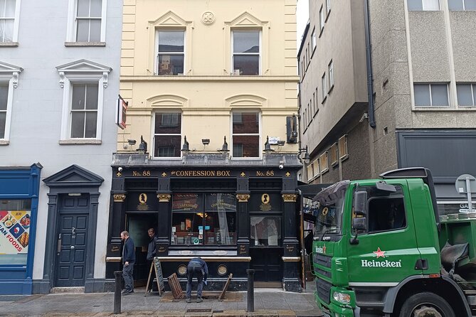 Self-Guided Walk From Dublins O'Connell Bridge to Abbey Theatre - Starting Point: OConnell Bridge