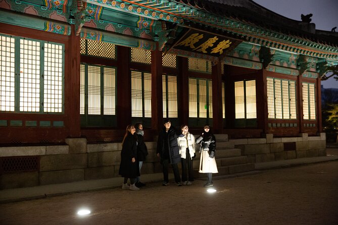 Seoul: Palace, Temple and Market Guided Foodie Tour at Night - Reviews and Testimonials