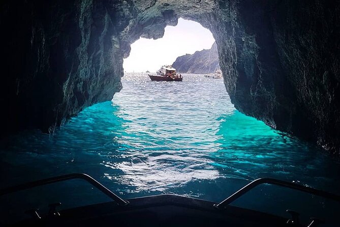 Short Private Excursion of Capri by Boat