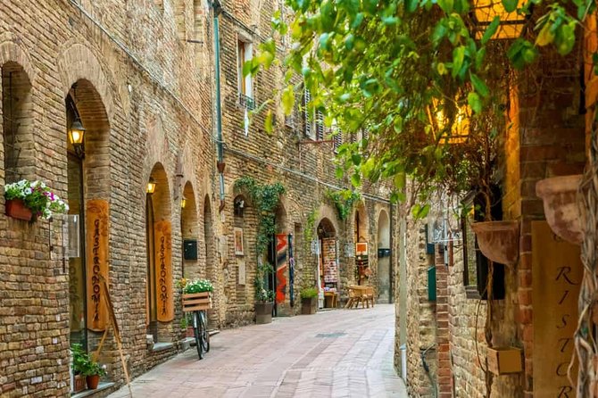 Siena Monteriggioni San Gimignano With Lunch&Winetasting Fullday From Rome - Tour Itinerary