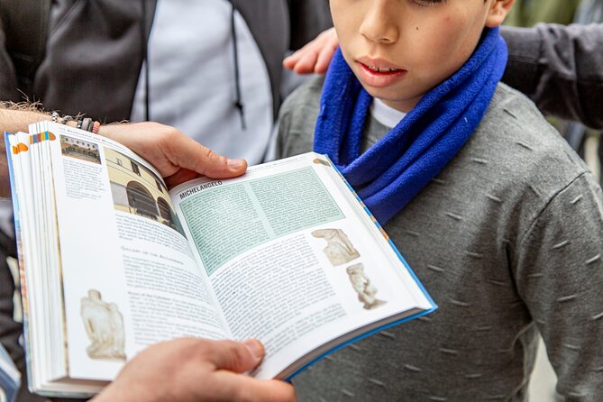 Skip-The-Line Family Friendly Uffizi Gallery Private Tour With Local Guide - Family-Friendly Features