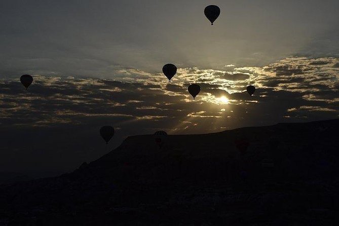 Small Group Comfort Balloon Tour With Champagne and Certificate - Tour Location