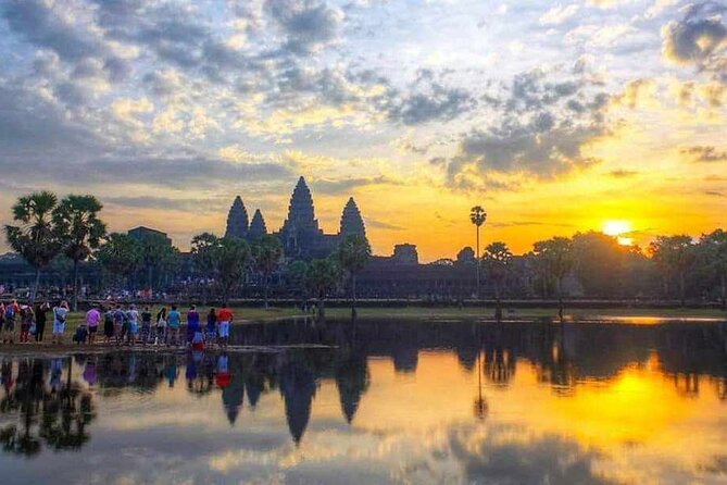 Sunrise Angkor Wat, Angkor Thom Ancient Capital, Ta Promh - Sunrise at Angkor Wat