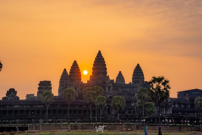 Sunrise Small Group Tour in Siem Reap - Inclusions and Amenities