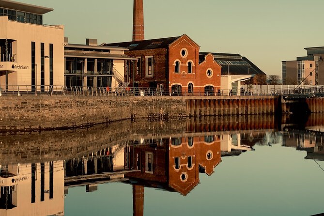 Swansea Tour App, Hidden Gems Game and Big Britain Quiz (1 Day Pass) UK - Meeting and Pickup