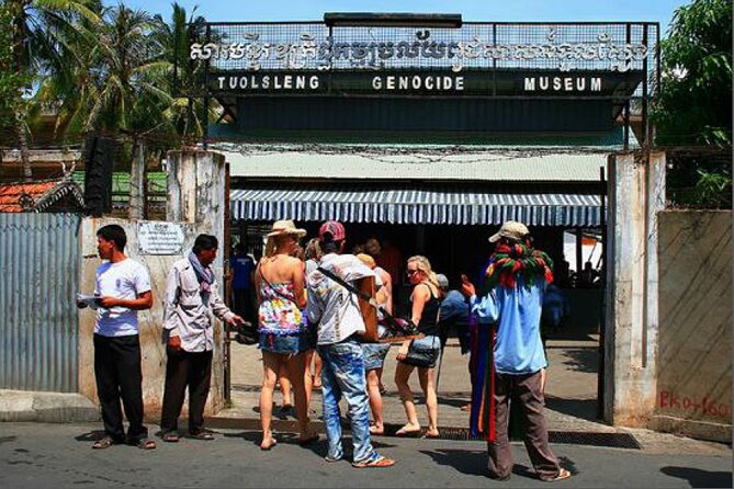 Tuol Sleng Genocide Museum (S-21) and Choeung Ek Killing Fields Tour - Meeting and Pickup Details