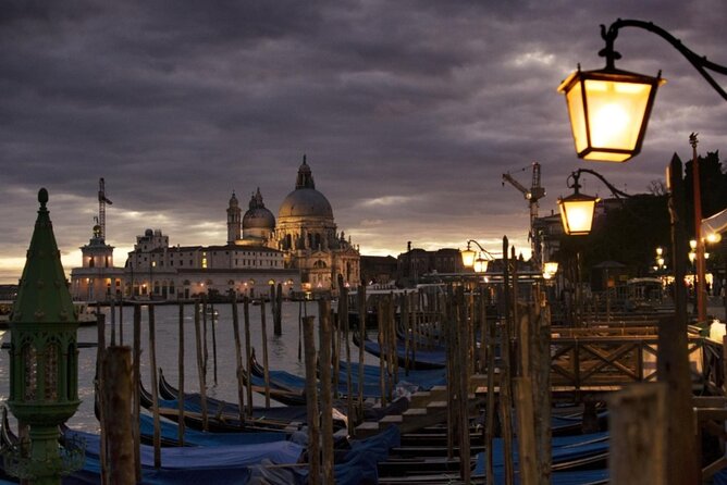 Venice: Mysterious Tales of Ghosts and Murders - Meeting Point Details