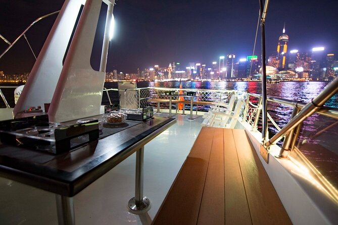 Victoria Harbour Yacht Night Cruise - DREAMER
