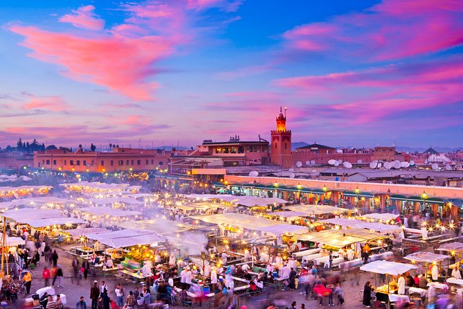 Visite Marrakech by Caleche - Magic Night - - Small Group and Intimate Experience