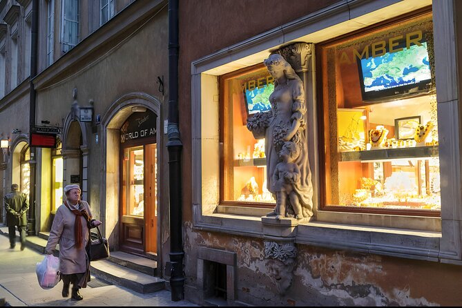 Warsaw Sunset Soiree in a Culinary and Cultural Odyssey - Location and Inclusions