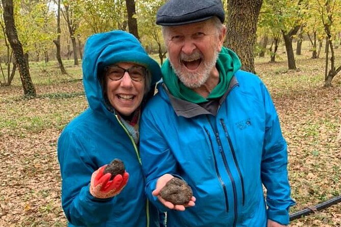 Wild Abruzzo Lands Trufflehunting Winetasting Cookingclass Experience From Rome - Additional Information and Accessibility