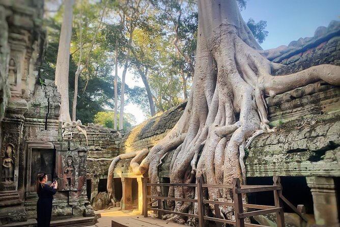 2 Days Guided Historical Tour in Angkor - Inclusions and Amenities