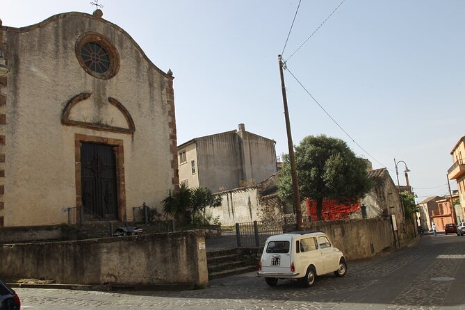 2-Hour Private Tour With Expert Guide in a Vintage Car in Orroli - Good To Know