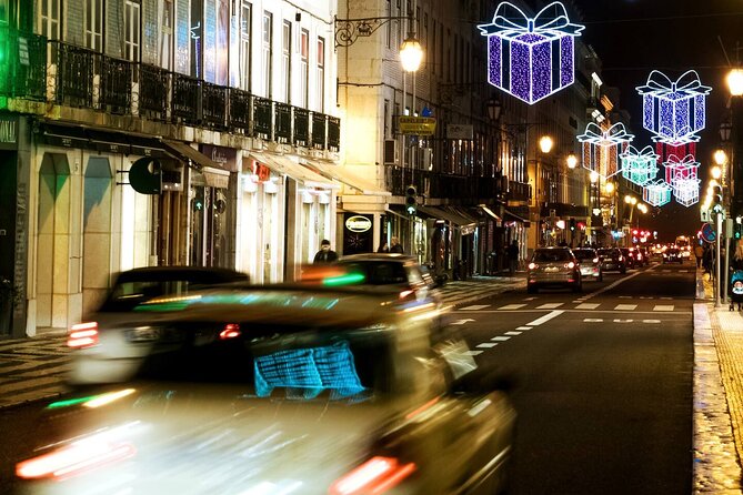 2 Hours Christmas Lights Creative Photography in Lisboa - Tour Details