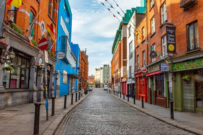 2 Hours Senior's Historical Private Walking Tour of Dublin