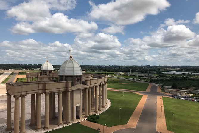 1.5-Hours Basilica and Yamoussoukro Tour With English Guide - Tour Highlights and Learning Points