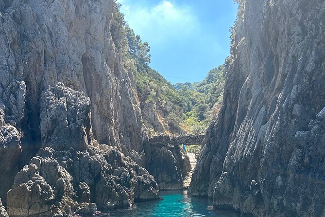 3 Hour Private Boat Tour on the Island of Capri - Meeting and Pickup