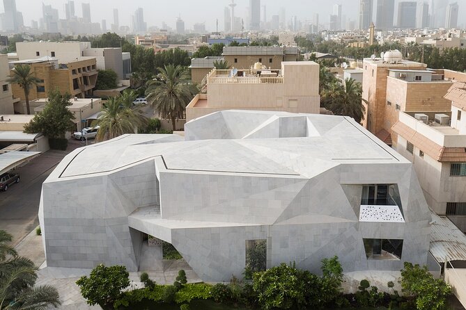 5 Hours Private Kuwait City Architecture Guided Tour