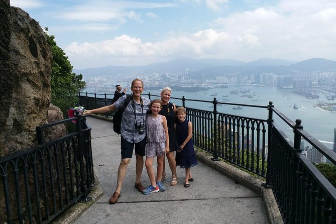 6-Hours Worth-Seeing Scenery in Hong Kong Island Private Tour By Limo