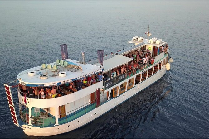 7 Hour Boom Boat Party in Limski Kanal From Umag