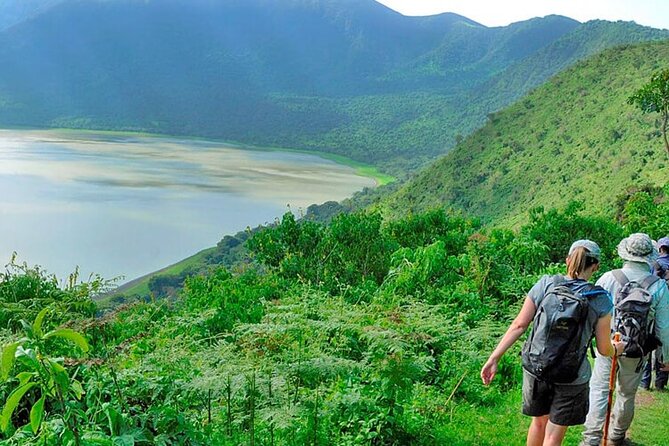 8 Day: Game Drive, Hiking and African Cultural Tour