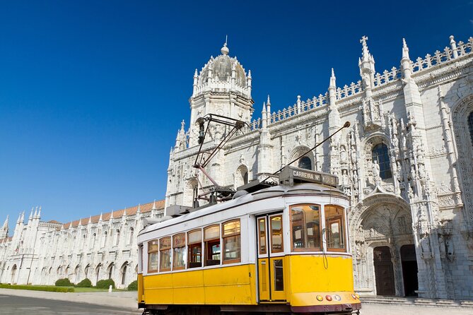 9 Hours Lisbon Private Tour of Palaces, Monasteries, and Churches - Tour Highlights