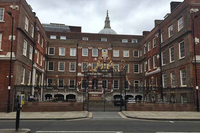 A Self-Guided Walking Tour of Shakespeare's London - Historical Landmarks