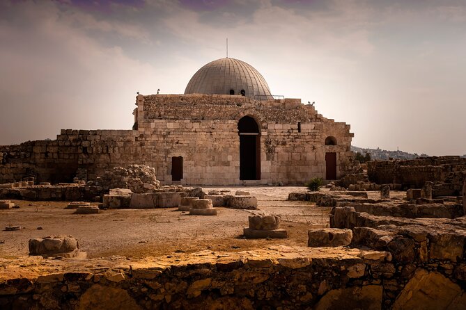 Amman : Private Walking Tour With A Guide (Private Tour) - Accessibility and Group Size