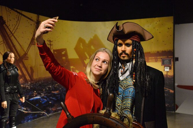 Aquarium & Face2face Wax Museum From Side - Tour Details