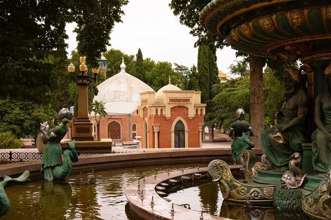 Best Spots of Ganja Tour by Walking - Cultural Landmark: Nizami Mausoleum