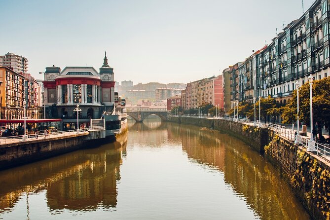 Bilbao & Guggenheim Museum Private Walking Tour With Guide - Meeting and Pickup
