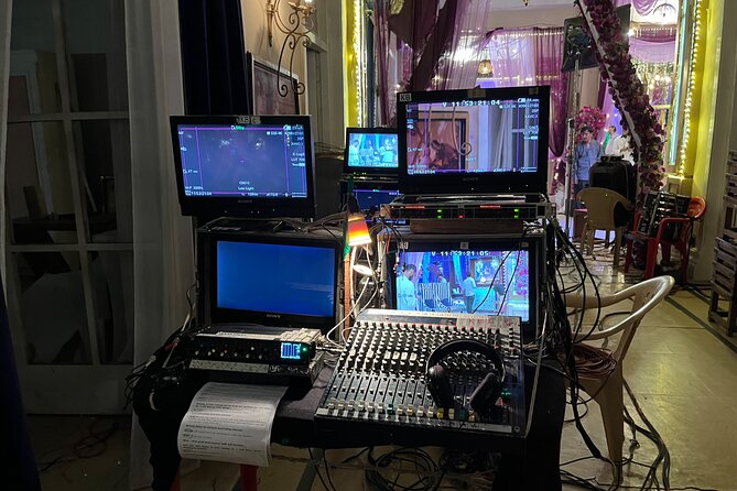 Bollywood Studio Tour With Expert Guide and Private Transport