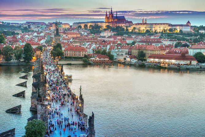 Budapest to Prague - Private Transfer With 2 Hours of Sightseeing